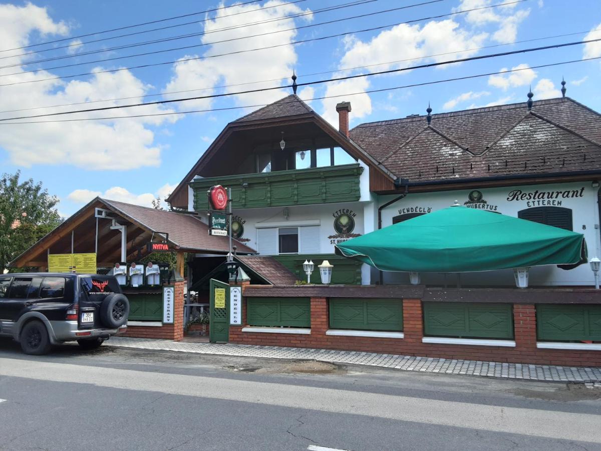 St.Hubertus Vendèglő&Panzió Hévíz Exterior foto